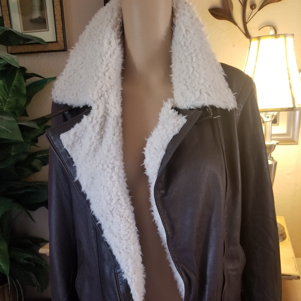 Classy Bomber Jacket - image 1